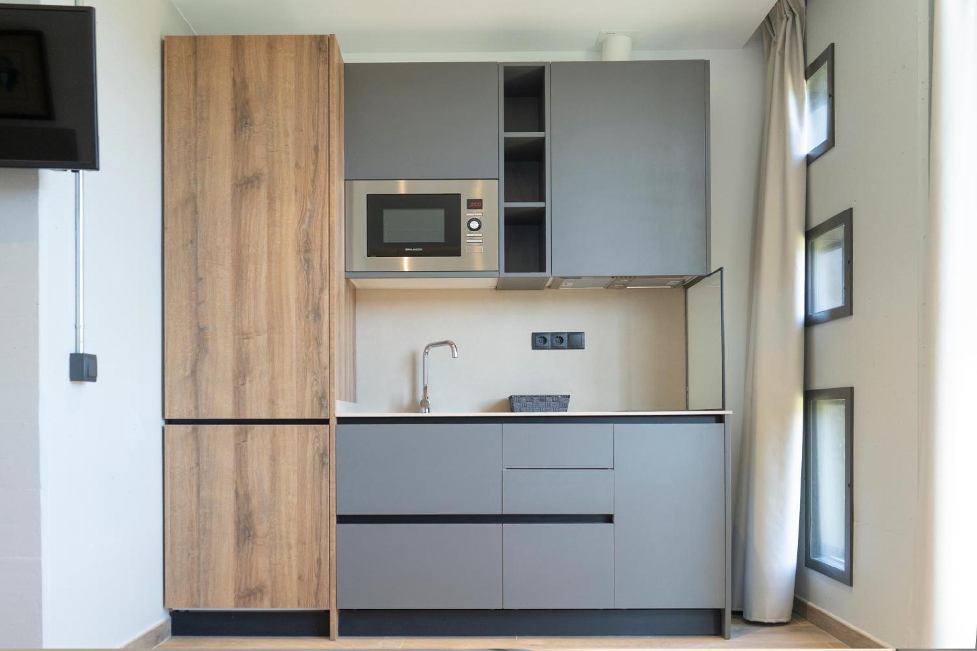 Monturiol Apartaments Барселона Экстерьер фото