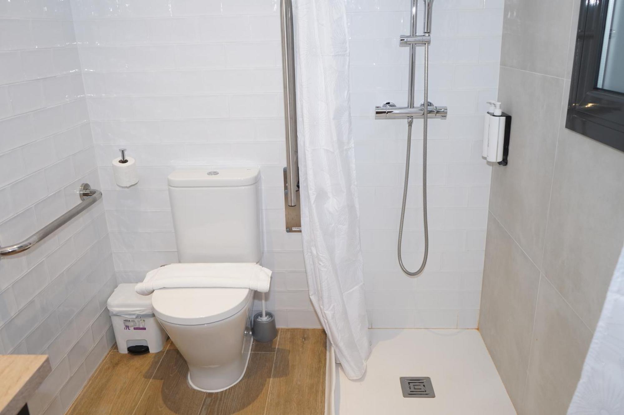 Monturiol Apartaments Барселона Номер фото